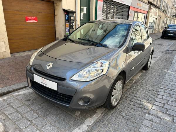 RENAULT CLIO III