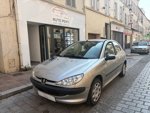 PEUGEOT 206