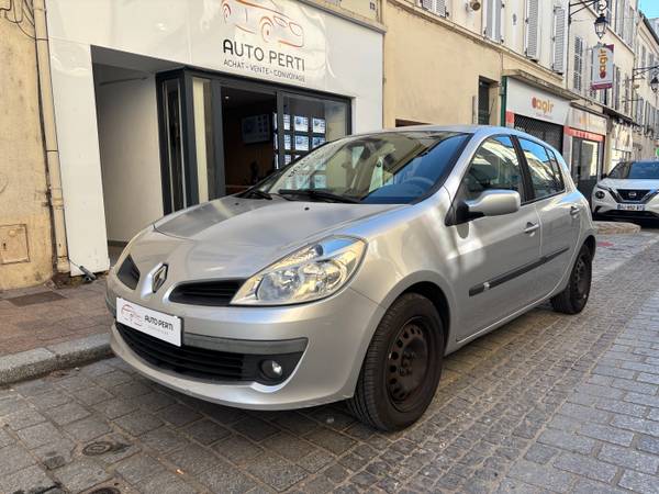 RENAULT CLIO III