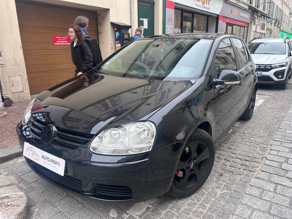 VOLKSWAGEN GOLF V
