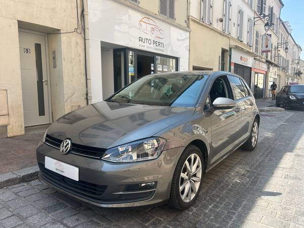 VOLKSWAGEN GOLF VII